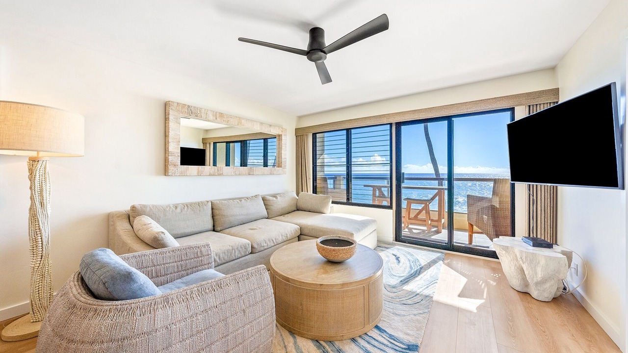 Photo of Livingroom in Poipu