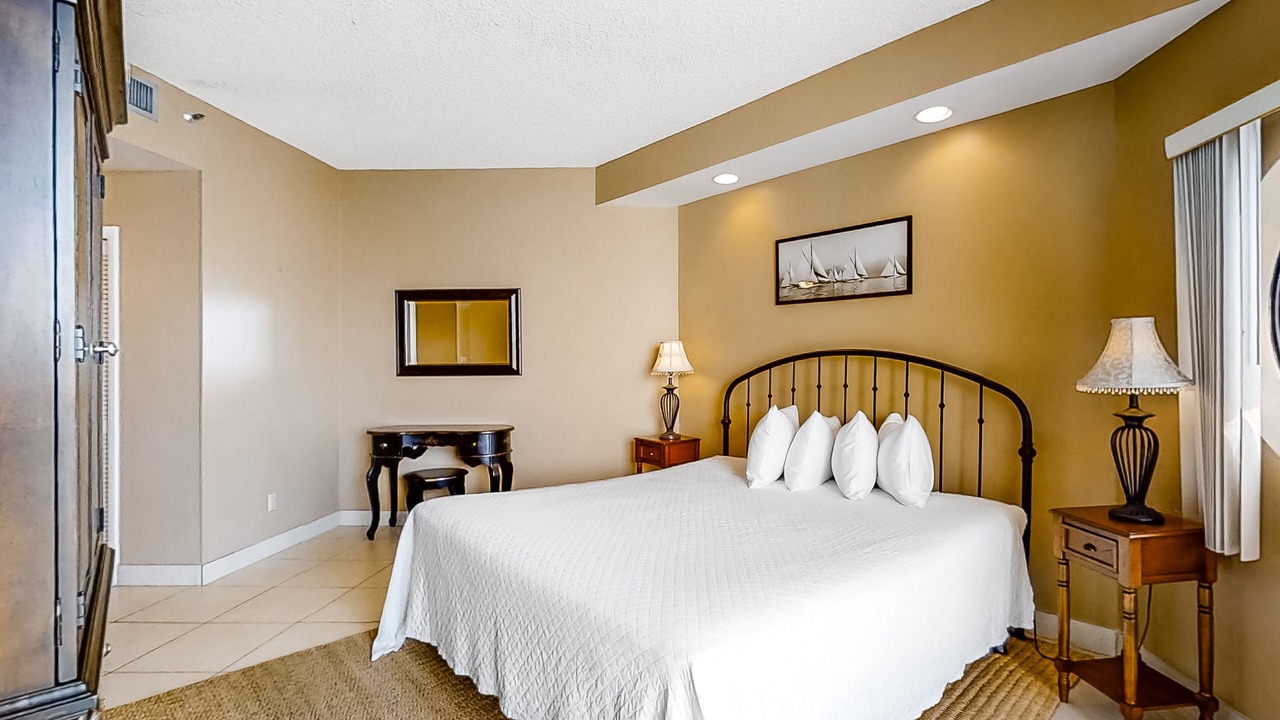 Photo of Bedroom in Miramar Beach