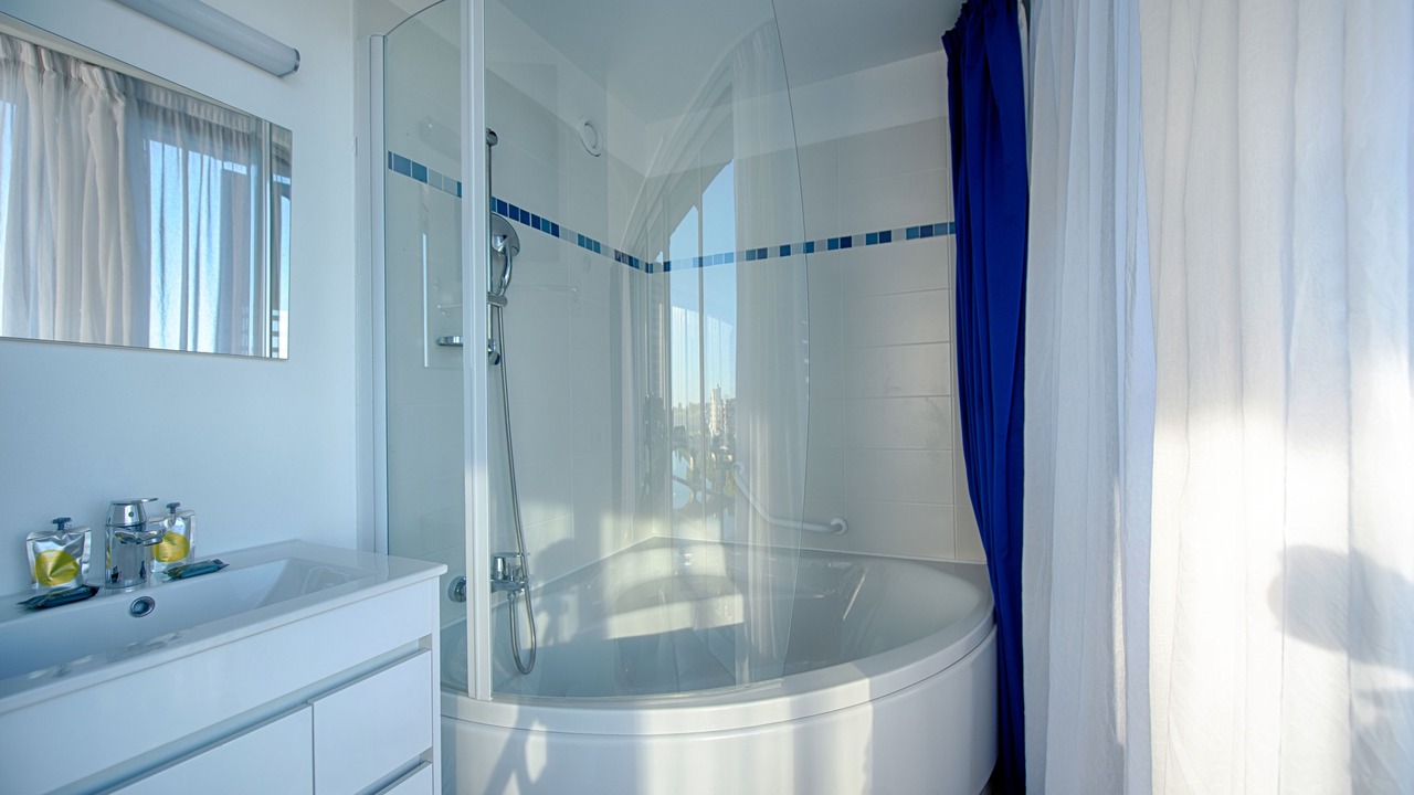 Photo of Bathroom in Dax