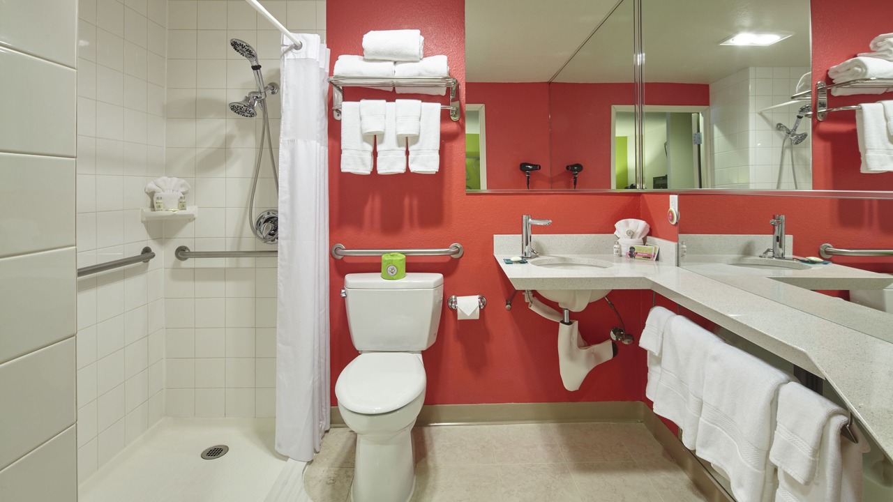 Photo of Bathroom in Alphabet Historic District