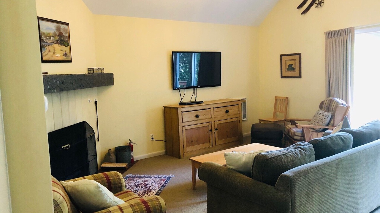 Photo of Livingroom in Hancock