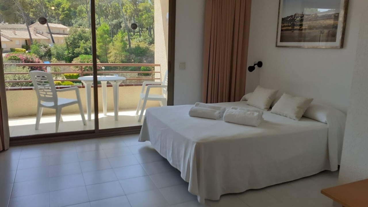 Photo of Bedroom in Pals