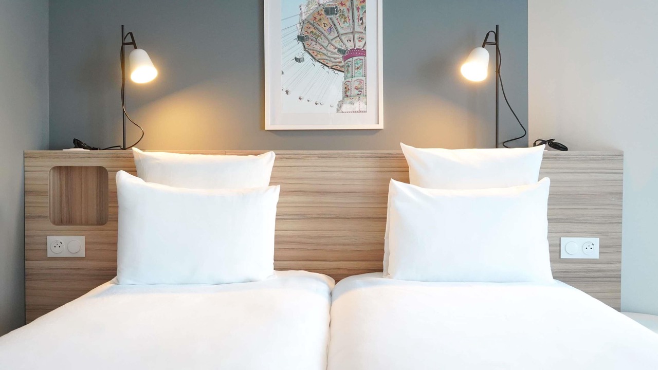 Photo of Bedroom in Republique–Point-du-Jour