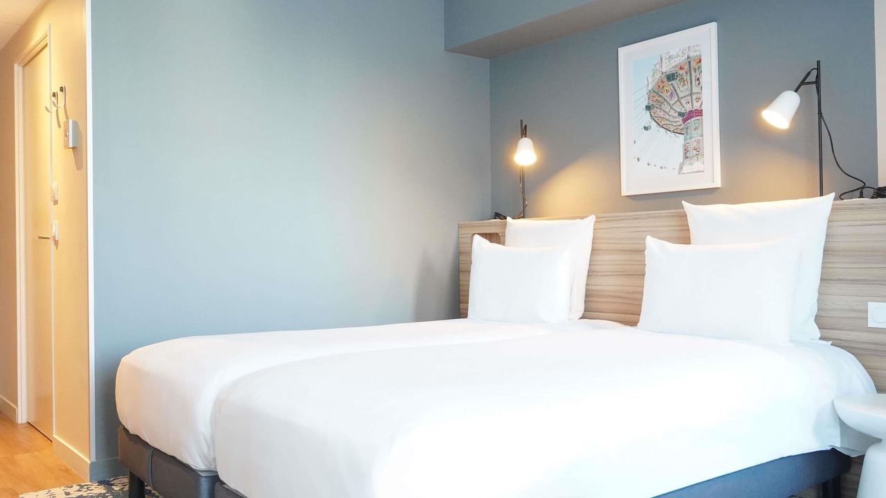 Photo of Bedroom in Republique–Point-du-Jour