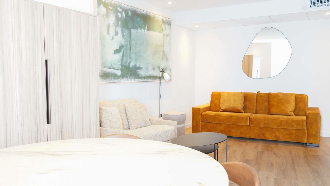 Photo of Bedroom in Republique–Point-du-Jour