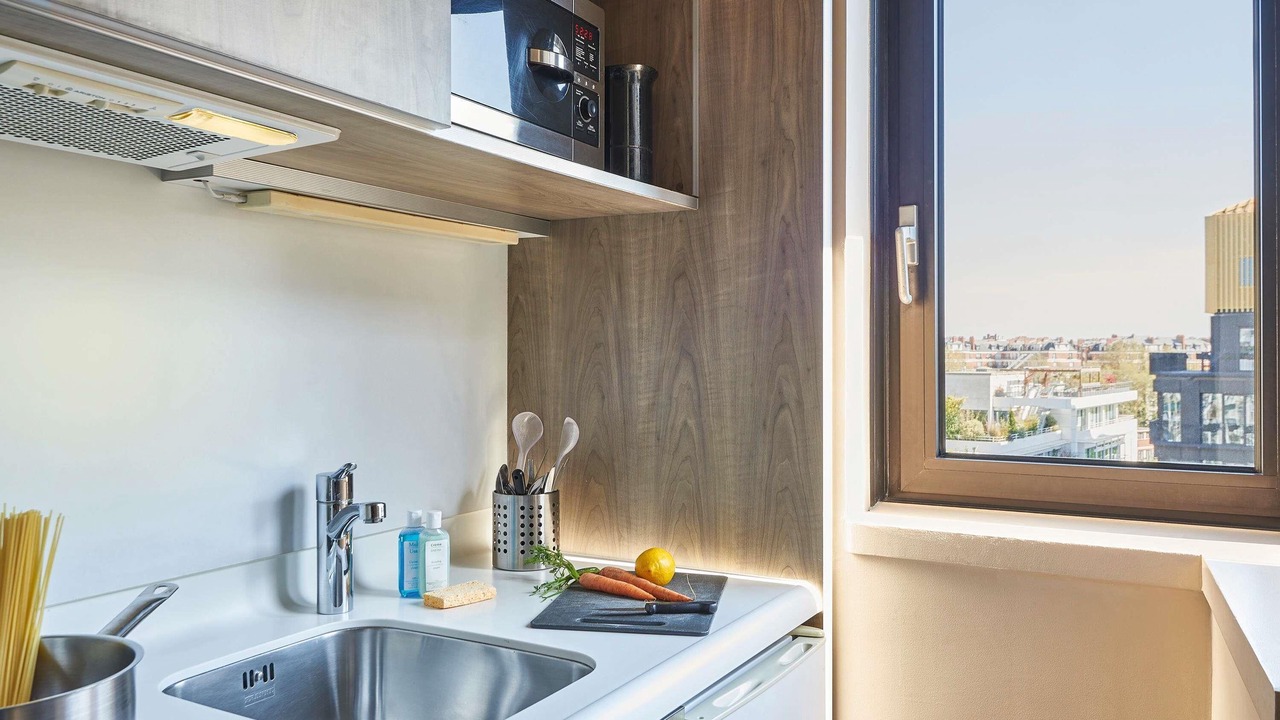 Photo of Bedroom in Republique–Point-du-Jour