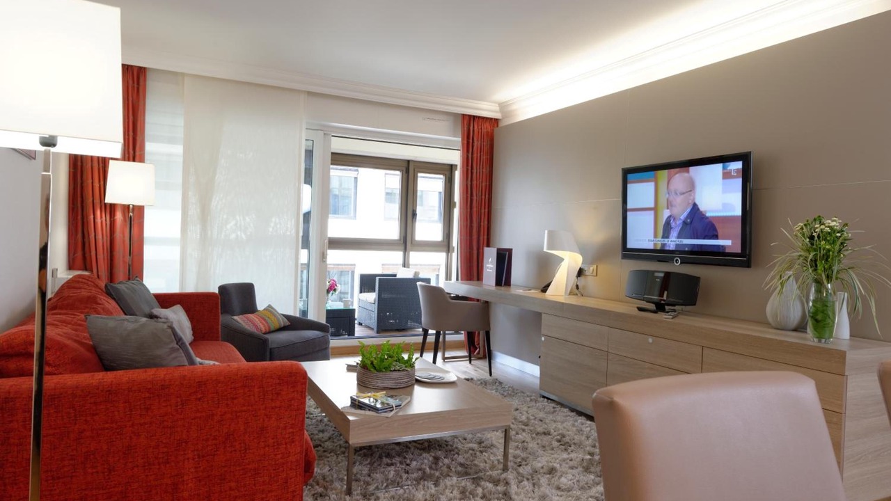 Photo of Livingroom in Chaillot