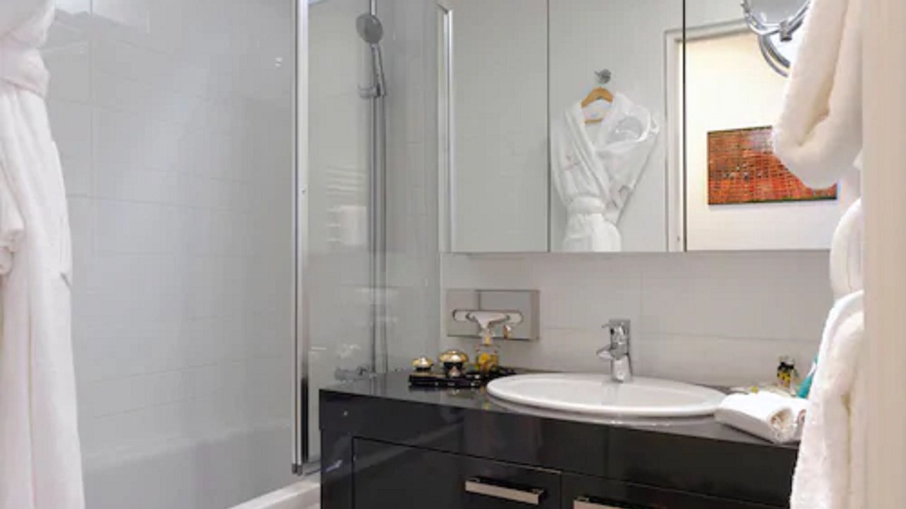 Photo of Bathroom in Chaillot