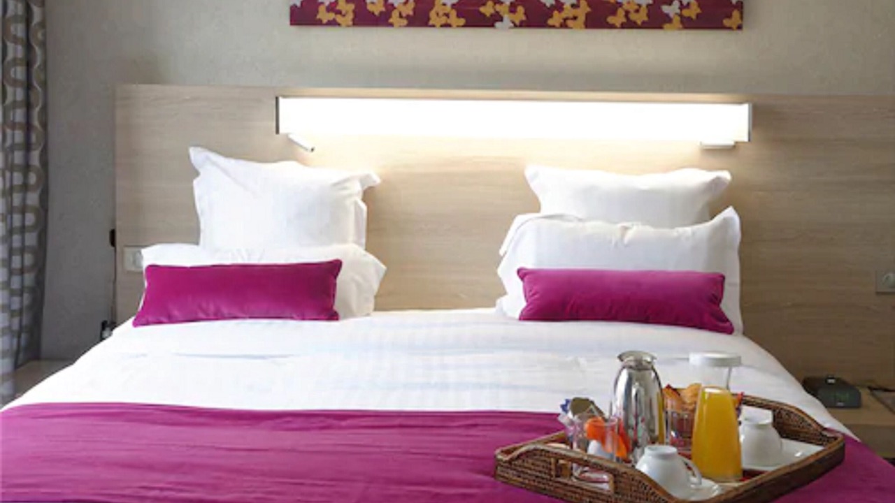 Photo of Bedroom in Chaillot