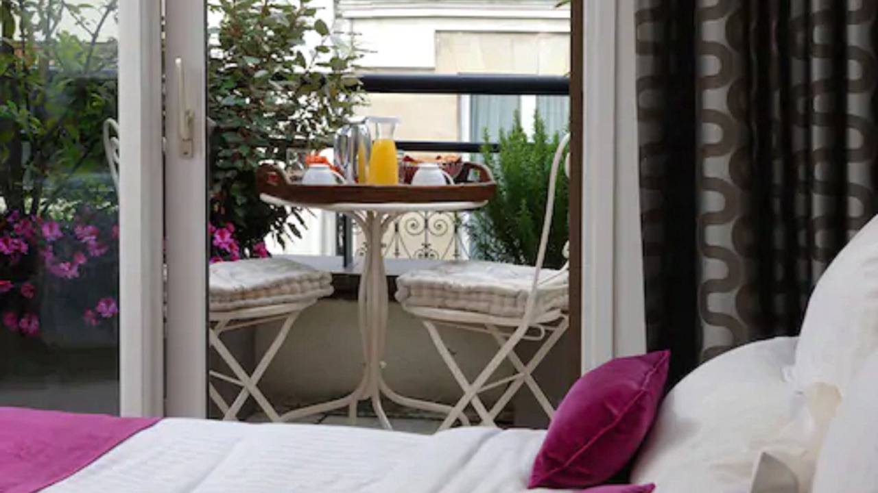 Photo of Bedroom in Chaillot