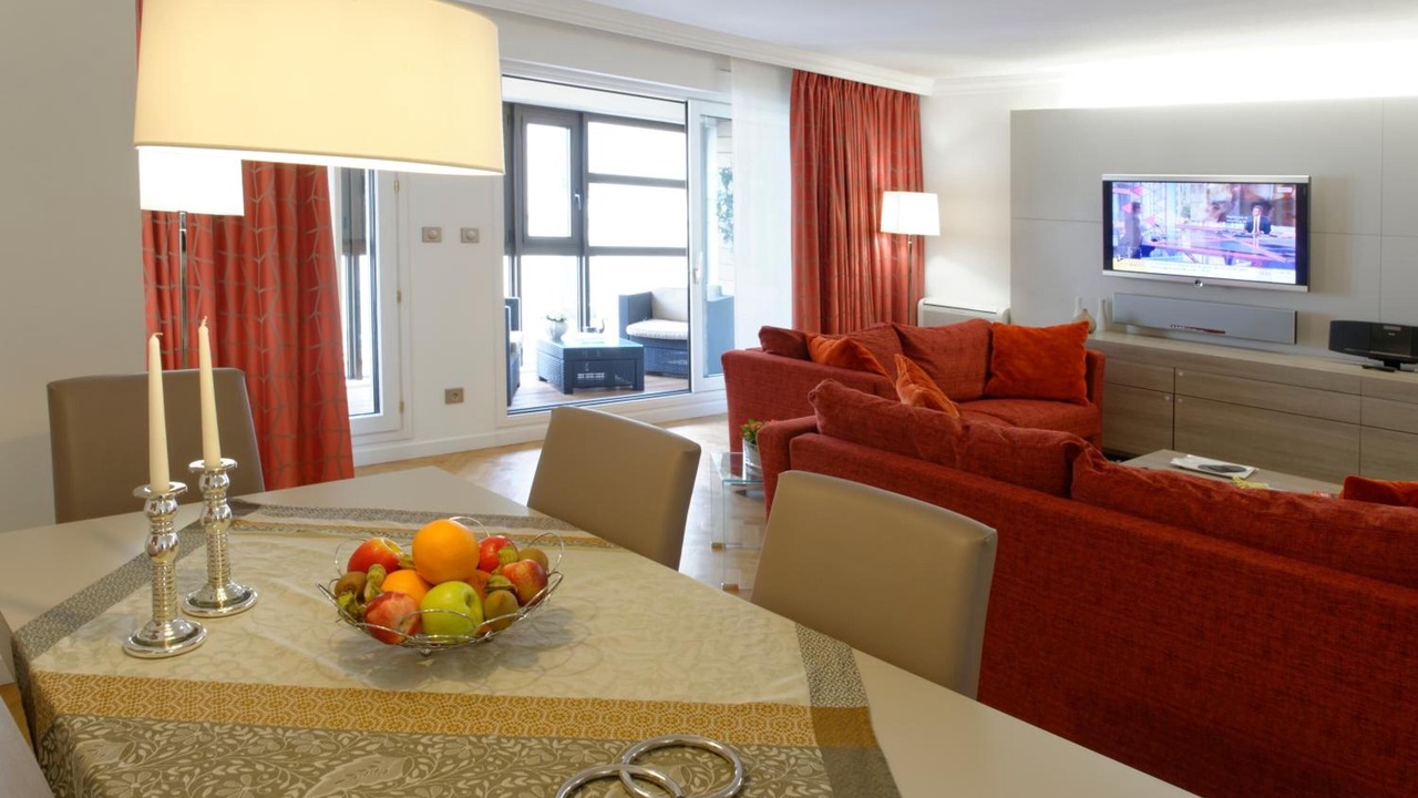 Photo of Livingroom in Chaillot