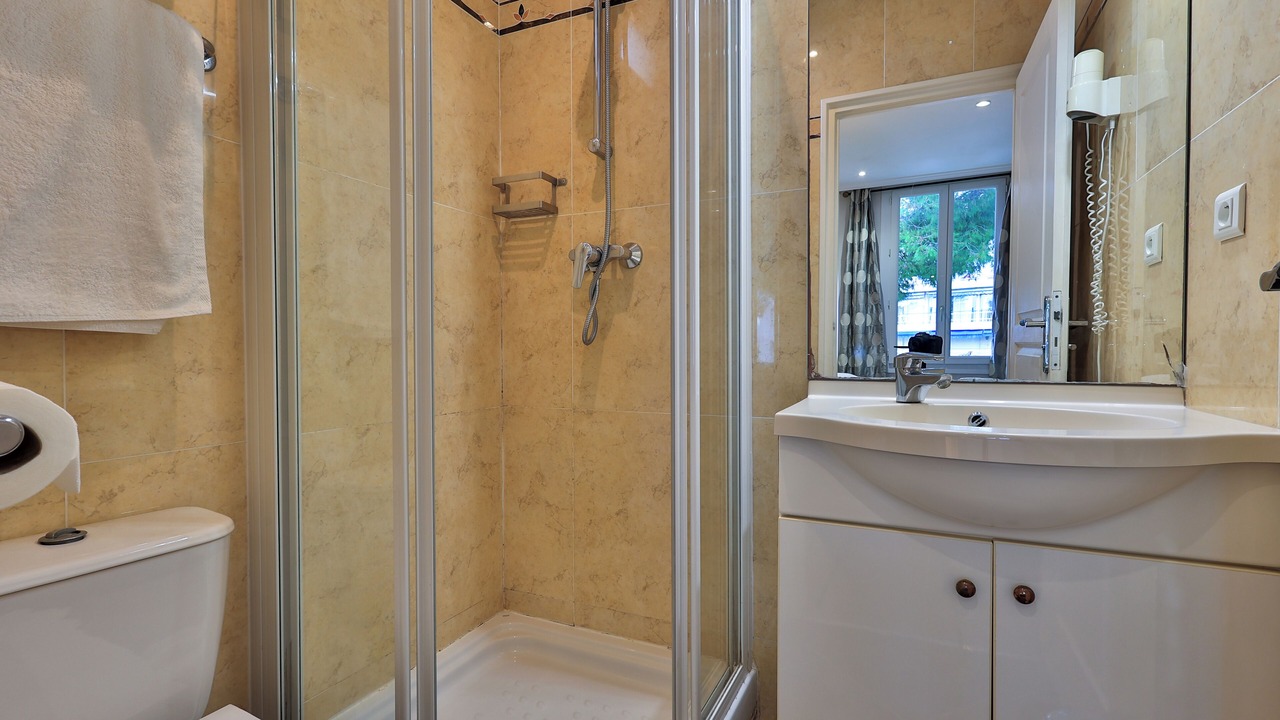 Photo of Bathroom in Juan-les-Pins