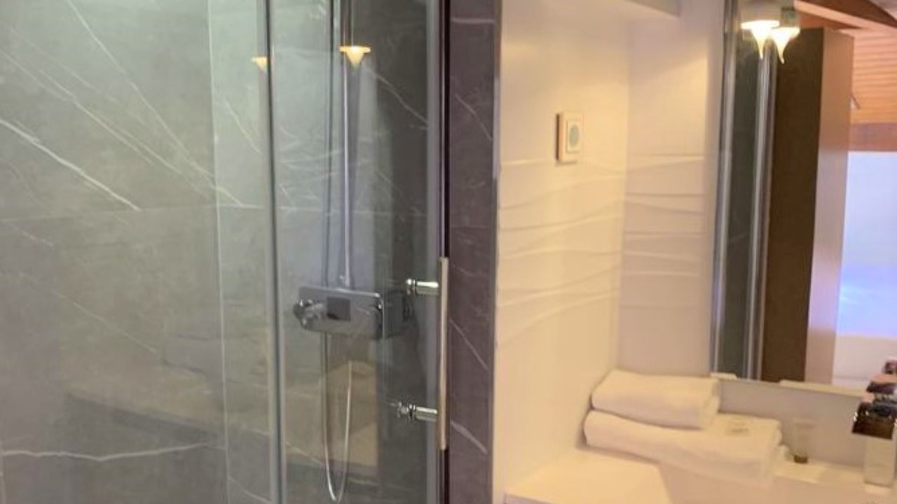 Photo of Bathroom in Anglet