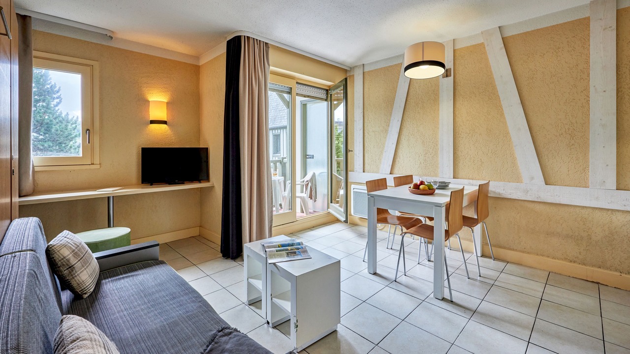 Photo of Bedroom in Deauville City Centre