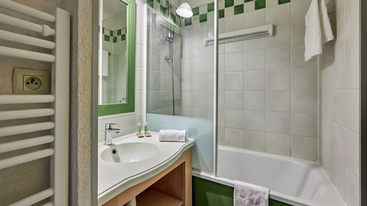 Photo of Bathroom in Deauville City Centre