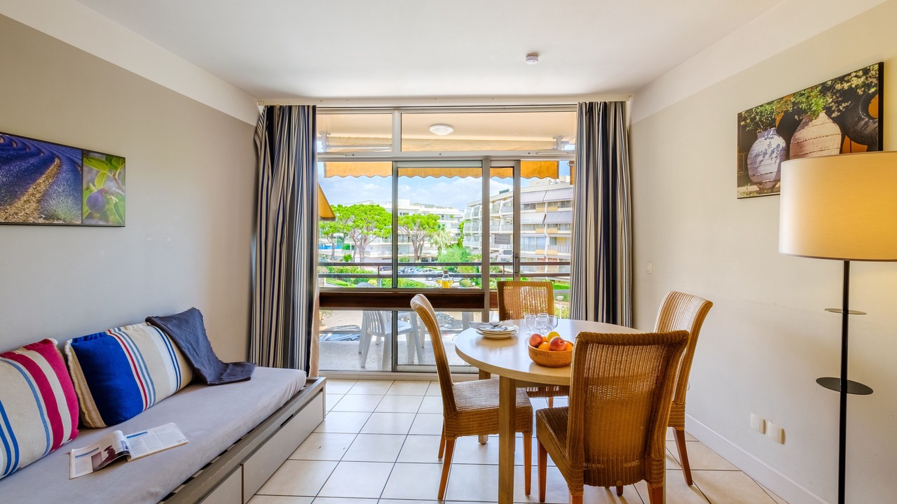 Photo of Livingroom in Saint-Laurent-du-Var