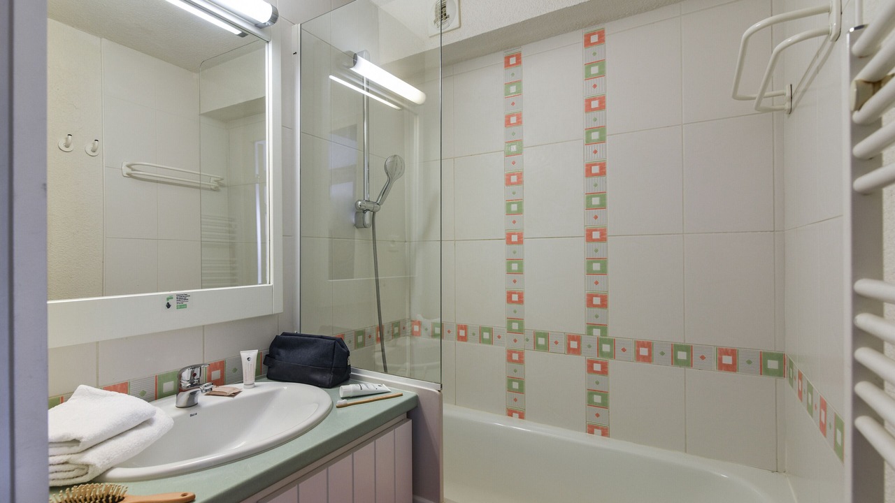 Photo of Bathroom in Font-Romeu-Odeillo-Via