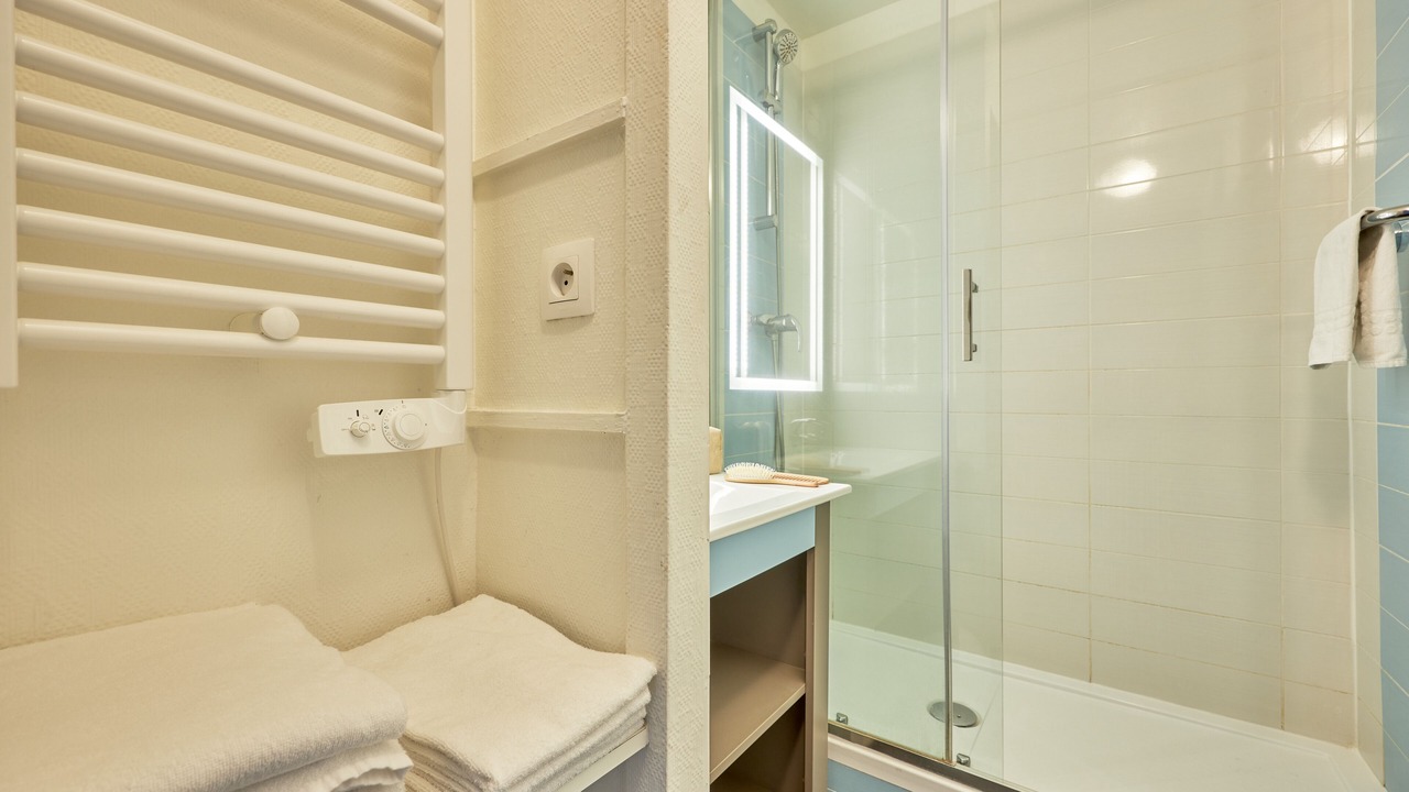 Photo of Bathroom in Trouville-sur-Mer