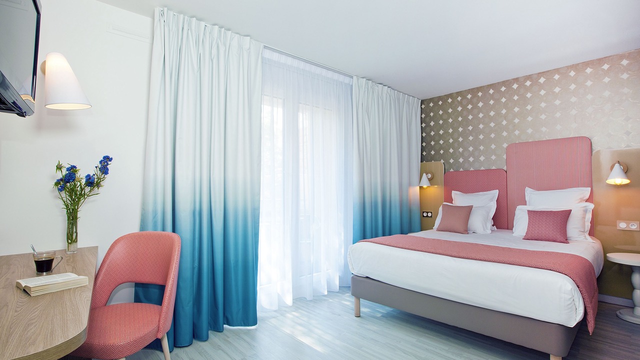 Photo of Bedroom in Les Baumettes