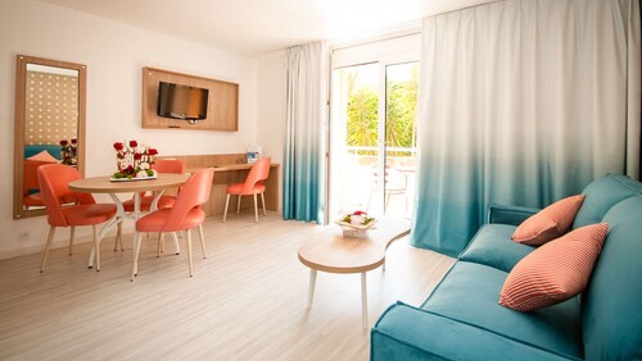 Photo of Livingroom in Les Baumettes