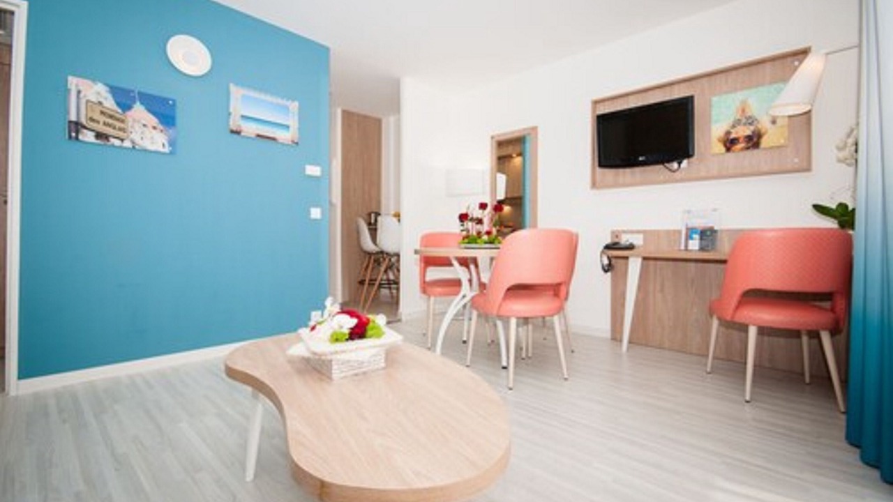 Photo of Livingroom in Les Baumettes