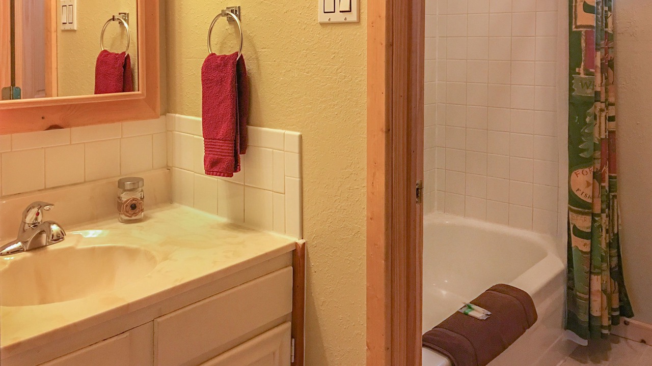 Photo of Bathroom in Ruidoso