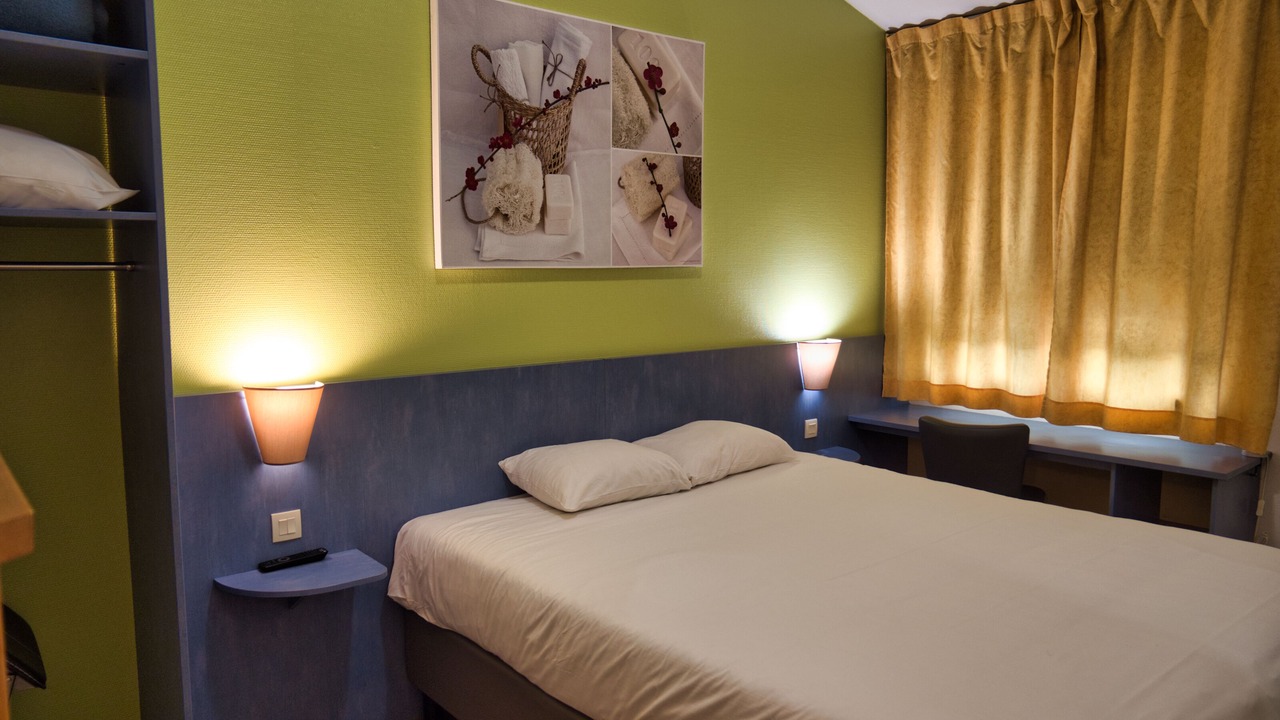 Photo of Bedroom in Cleon