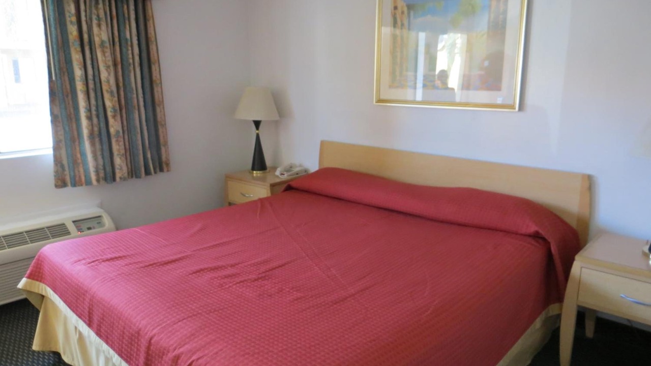 Photo of Bedroom in La Sierra