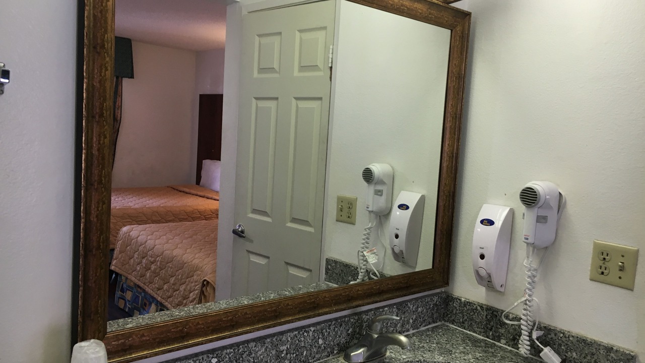 Photo of Bathroom in La Sierra