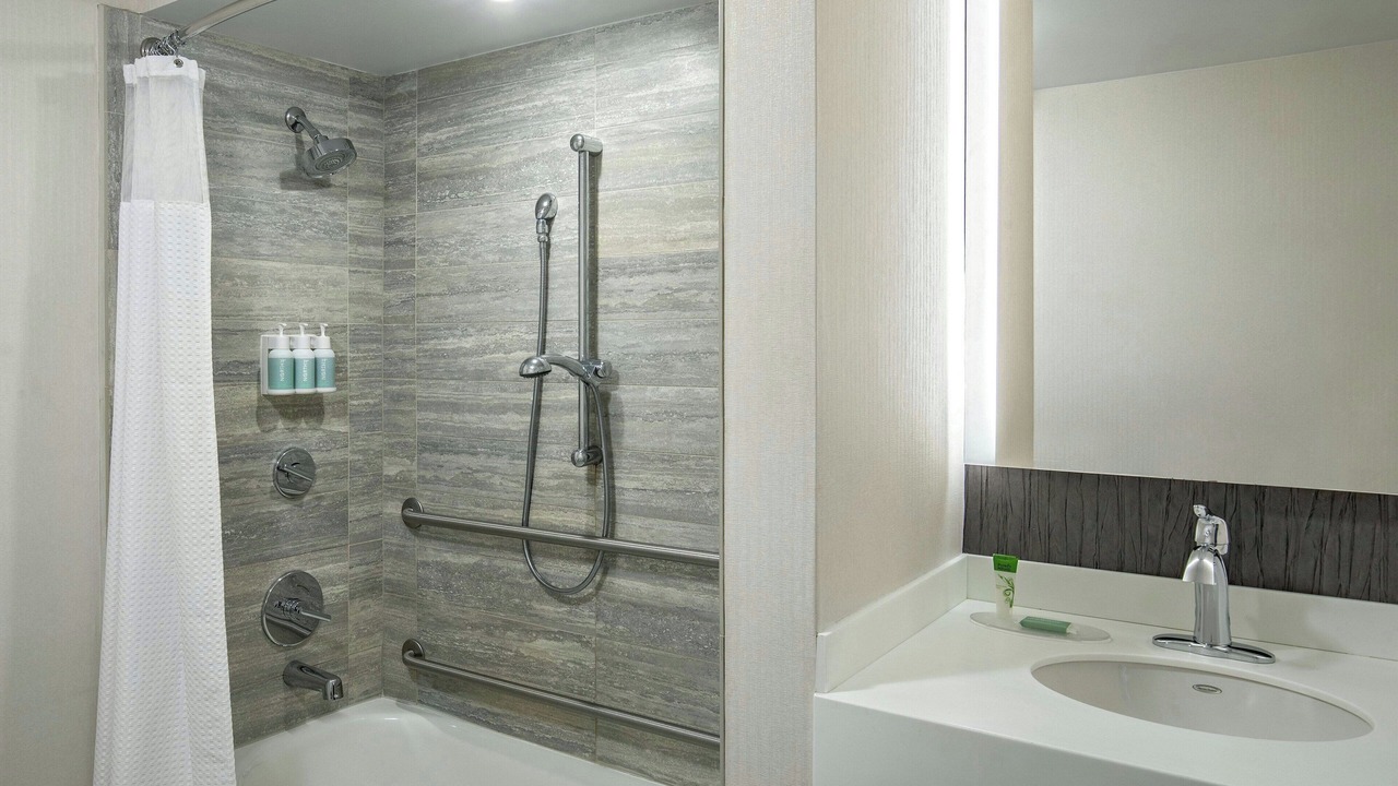 Photo of Bathroom in Theatre District