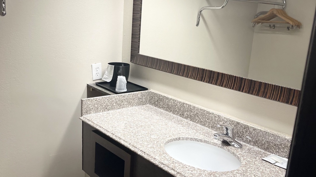 Photo of Bathroom in Mountain Grove