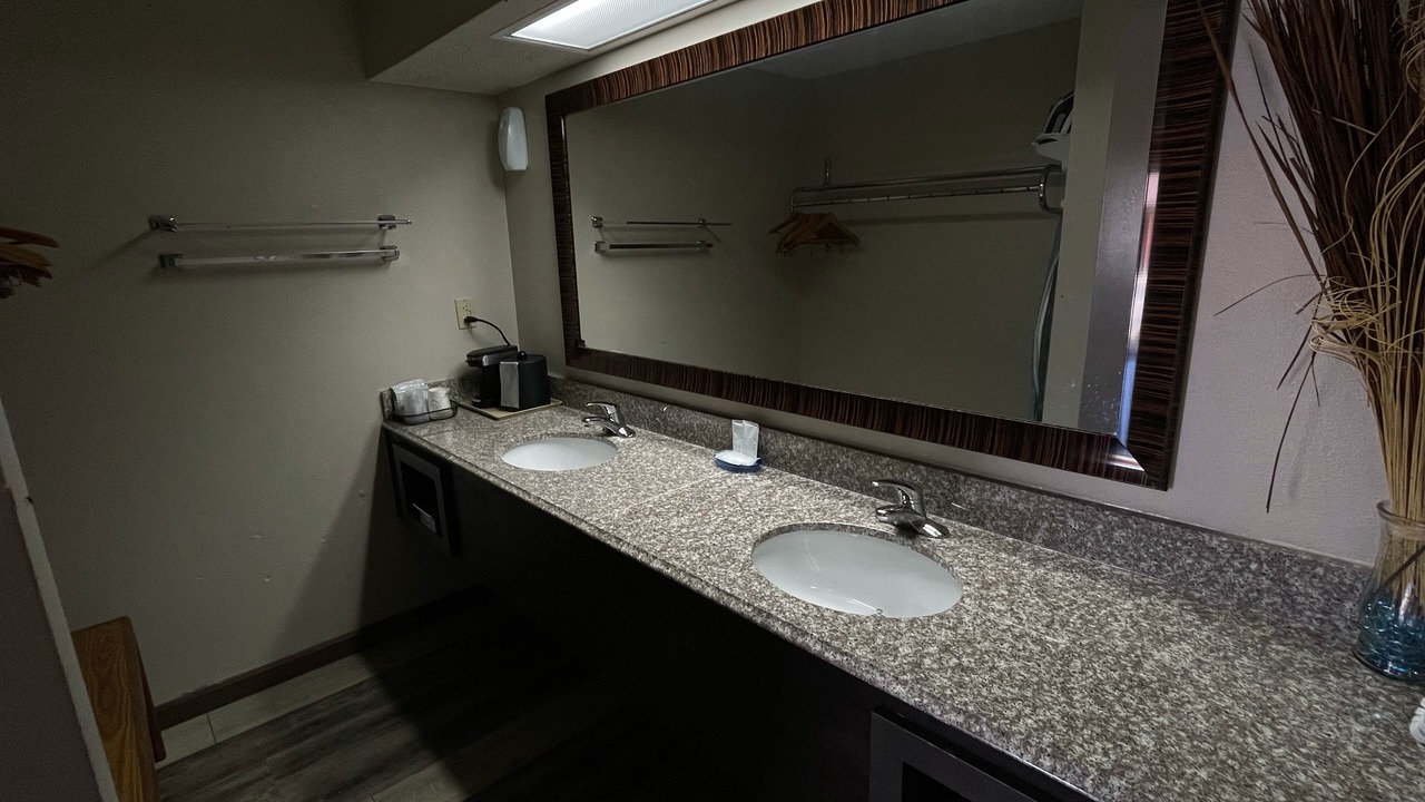 Photo of Bathroom in Mountain Grove