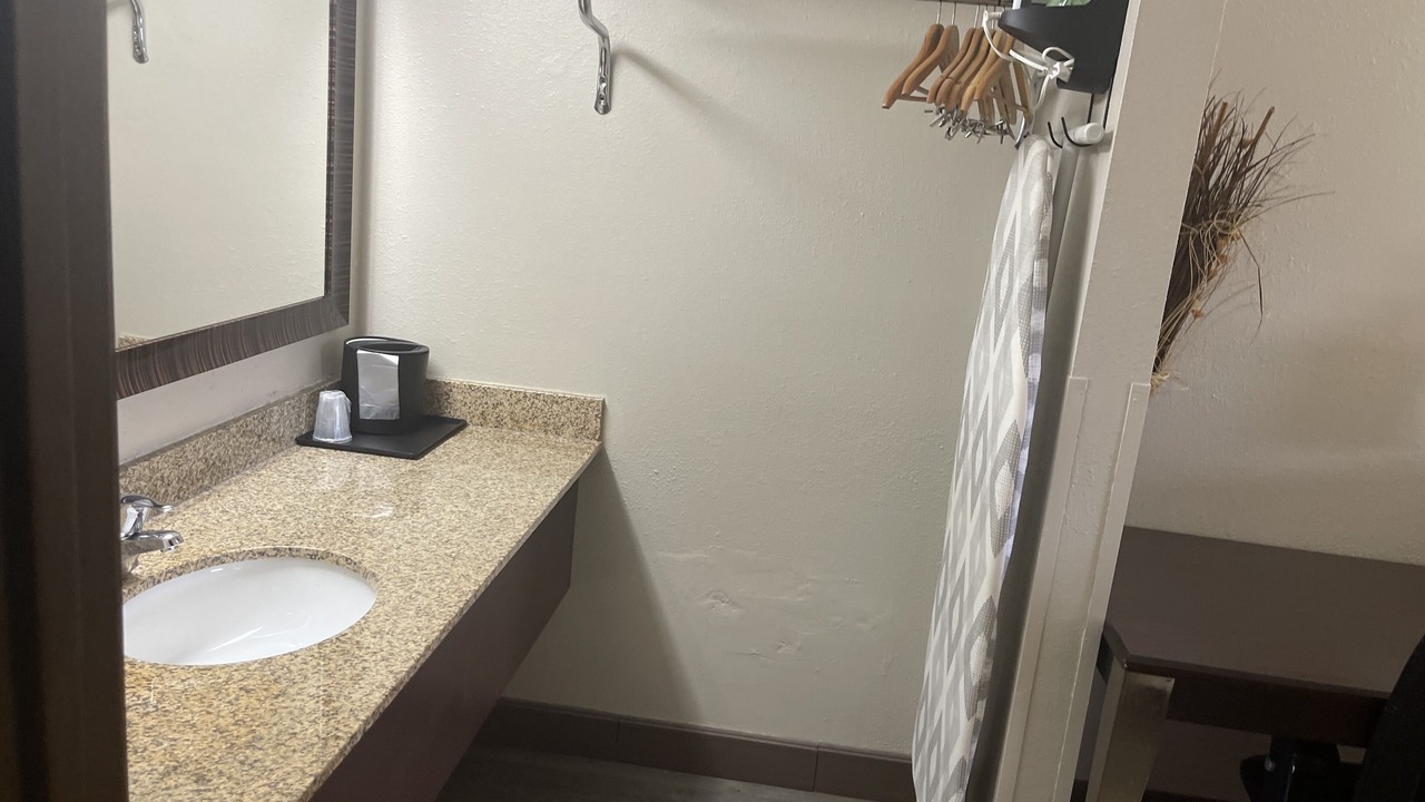 Photo of Bathroom in Mountain Grove