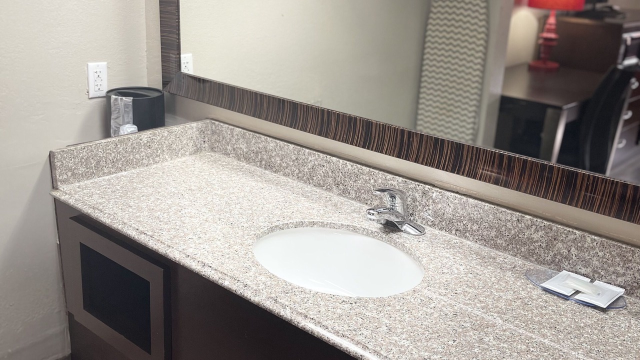 Photo of Bathroom in Mountain Grove