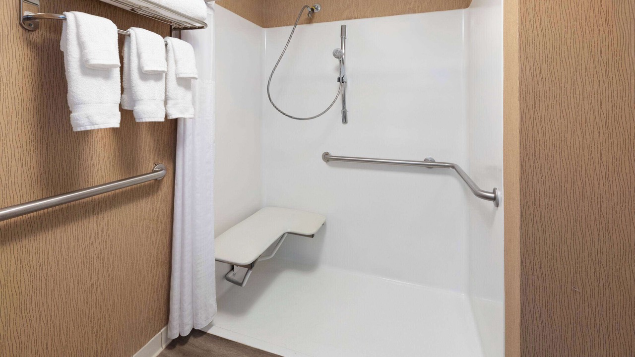 Photo of Bathroom in Norfolk Auto Row Historic District