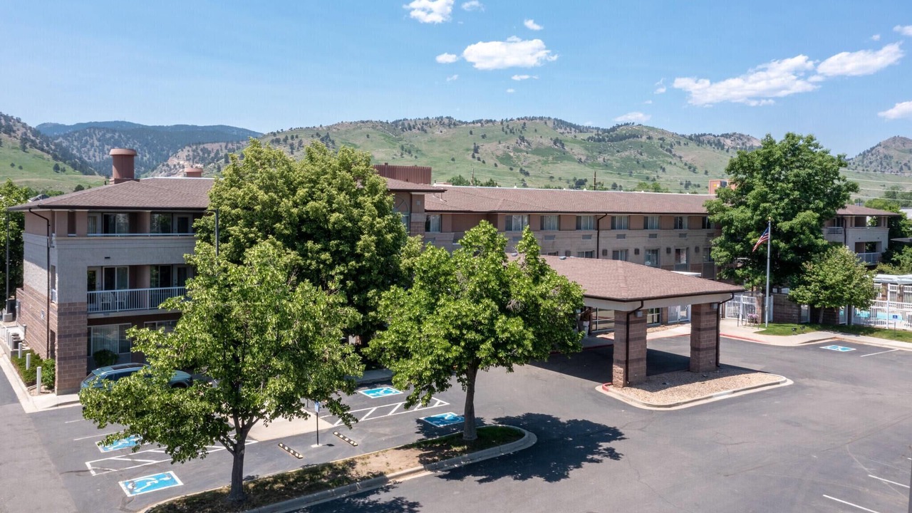 Photo of Outdoor in Dakota Ridge - Northbriar