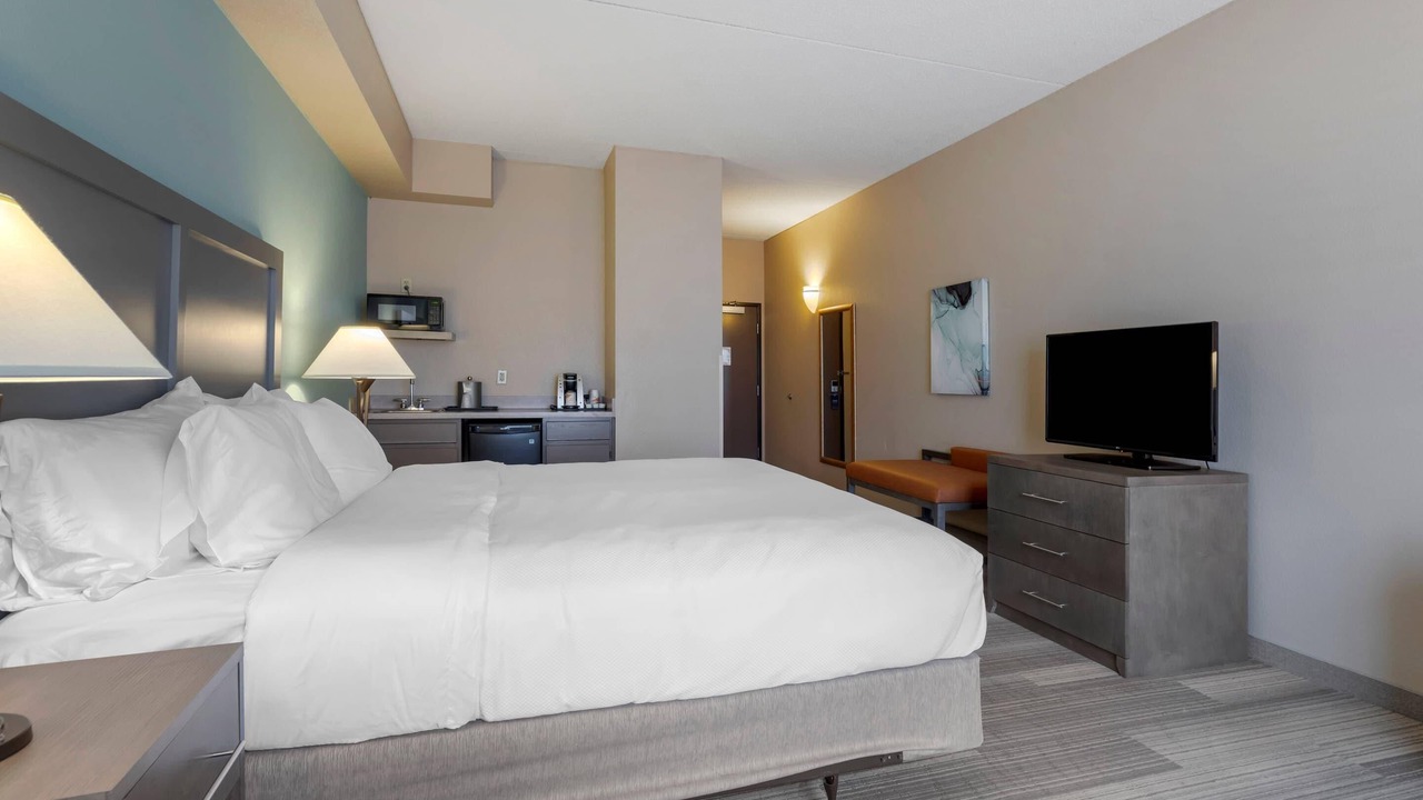 Photo of Bedroom in Dakota Ridge - Northbriar