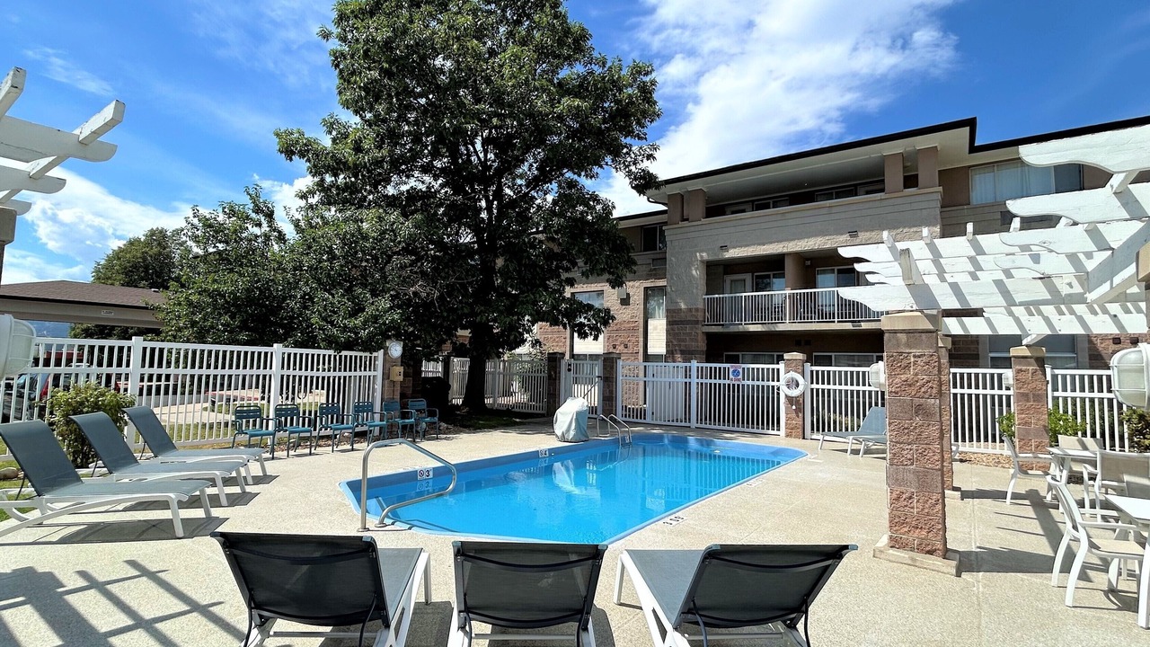 Photo of Outdoor in Dakota Ridge - Northbriar