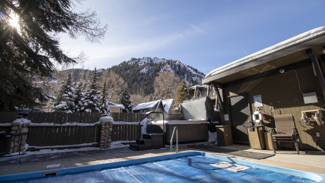 Photo of Outdoor in West End