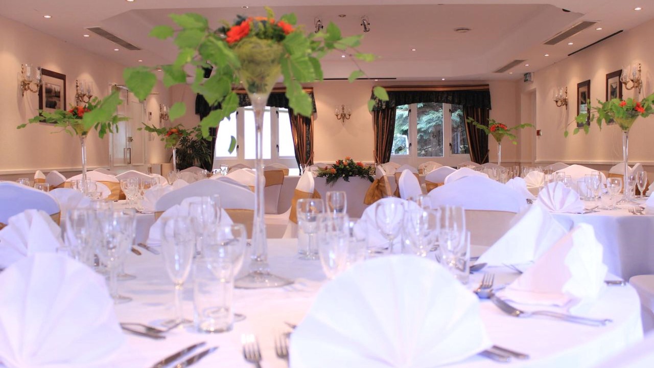 Photo of Others in Hindhead