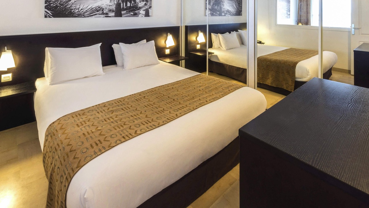 Photo of Bedroom in Les Baumettes