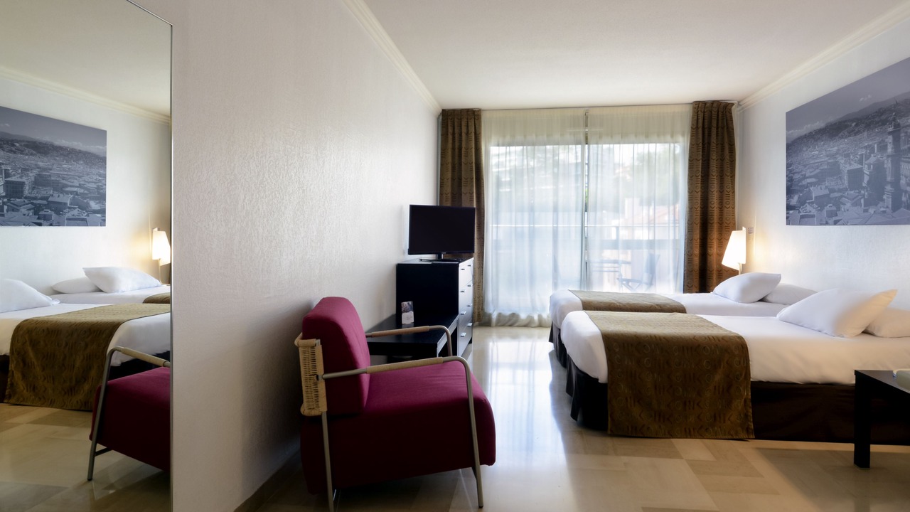 Photo of Bedroom in Les Baumettes