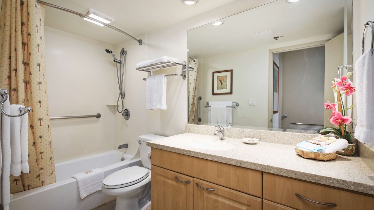 Photo of Bathroom in Waikiki