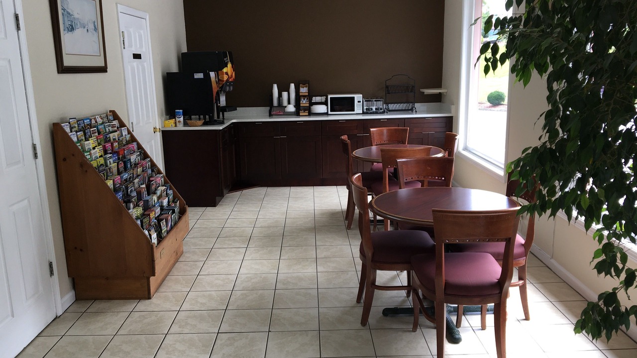 Photo of Others in Dillard