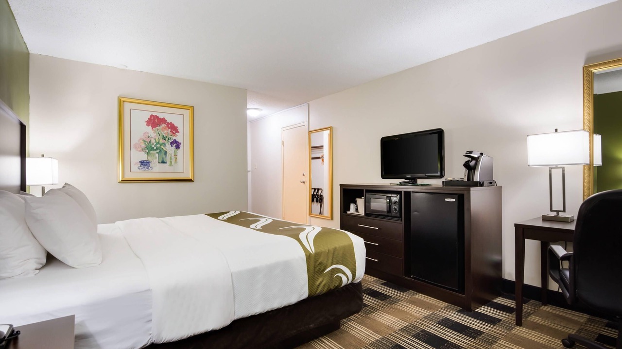 Photo of Bedroom in Oneonta