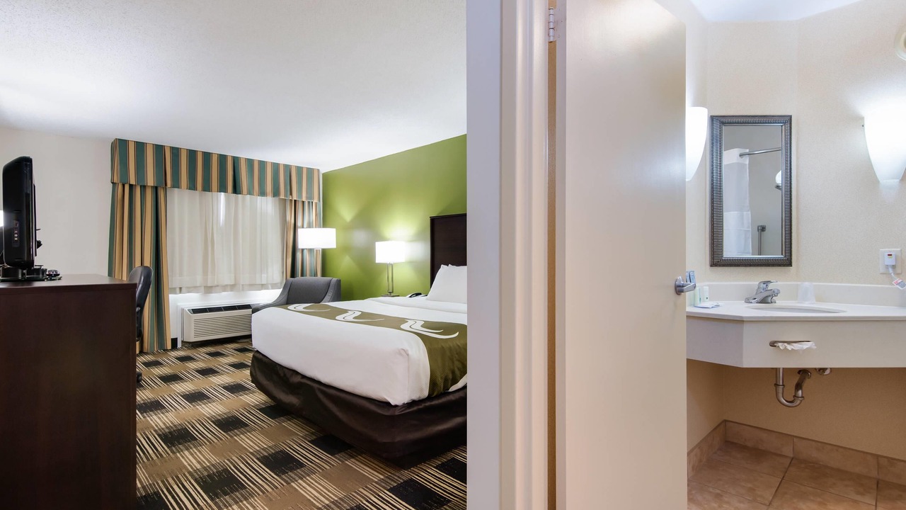 Photo of Bedroom in Oneonta