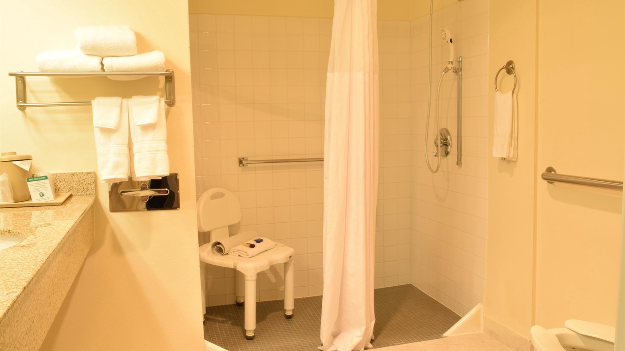 Photo of Bathroom in Tumwater