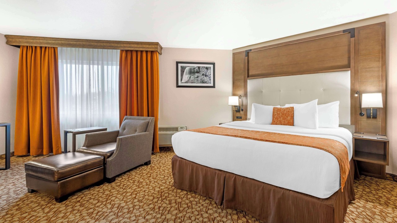 Photo of Bedroom in Southeast Salem