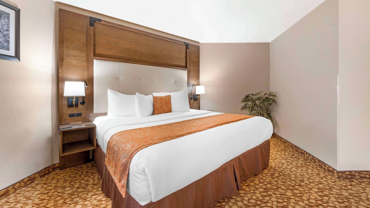 Photo of Bedroom in Southeast Salem