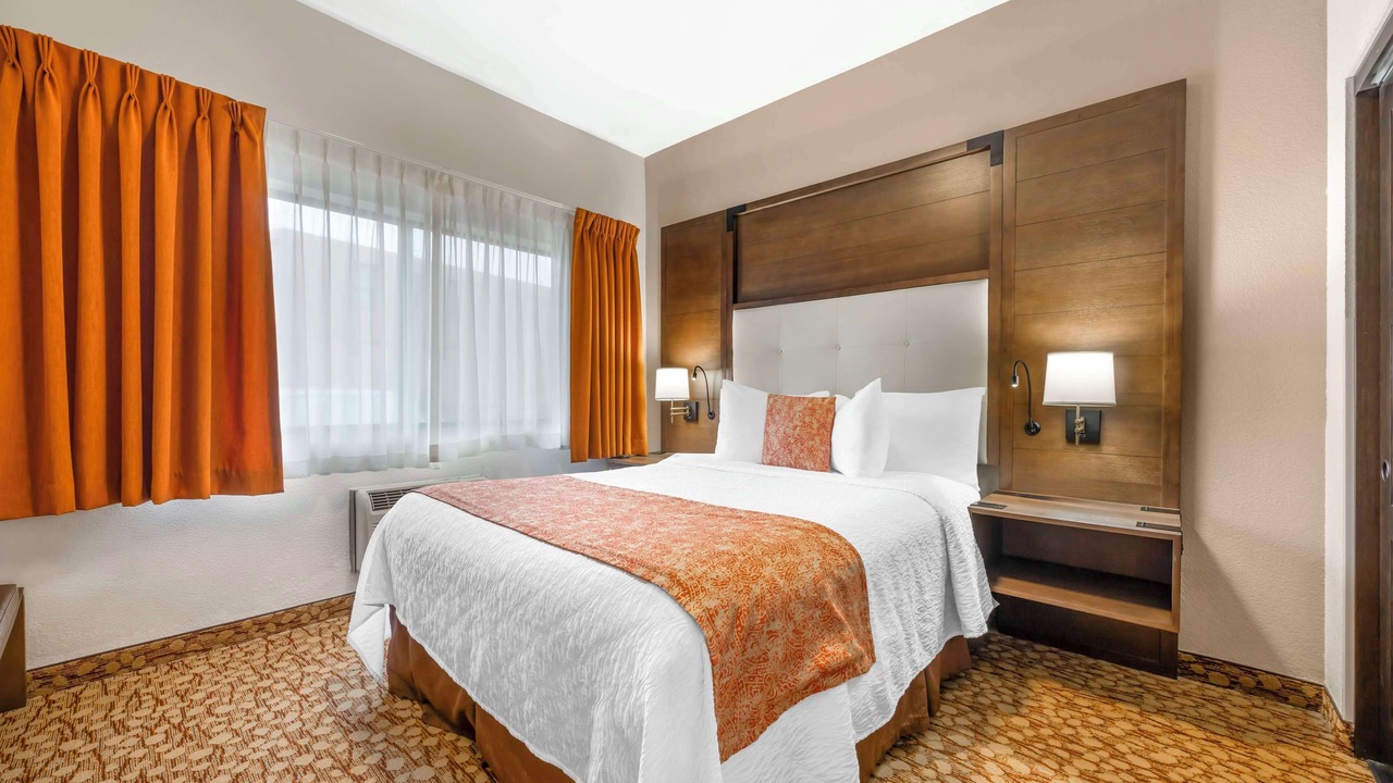 Photo of Bedroom in Southeast Salem